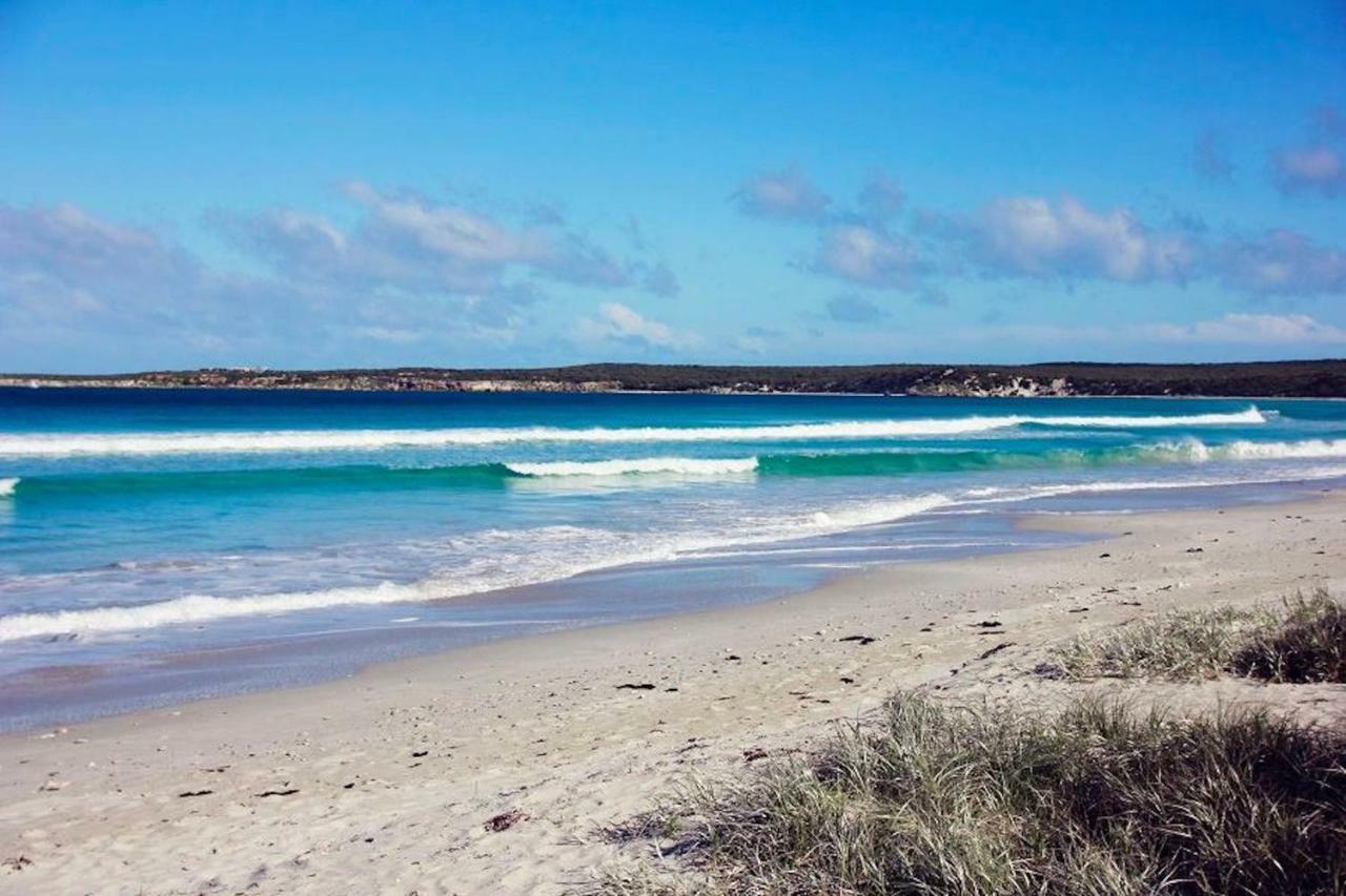 White Shells Holiday Rental Nepean Bay Dış mekan fotoğraf